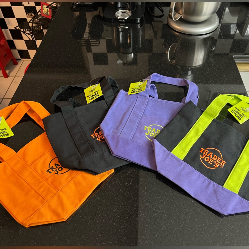 Trader Joe's HALLOWEEN CANVAS Bags Set🎃🎃🎃🎃